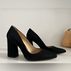 Vince camuto black suede pumps 6.5